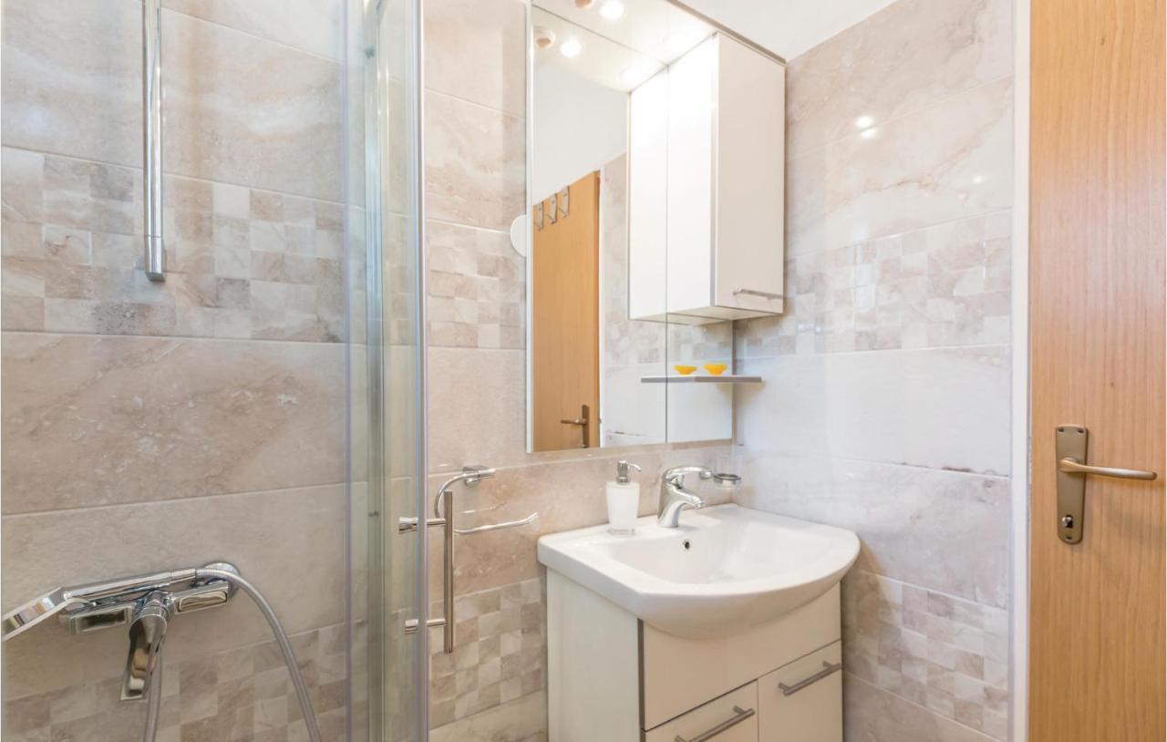 Lovely Apartment In Brela With House Sea View Eksteriør bilde